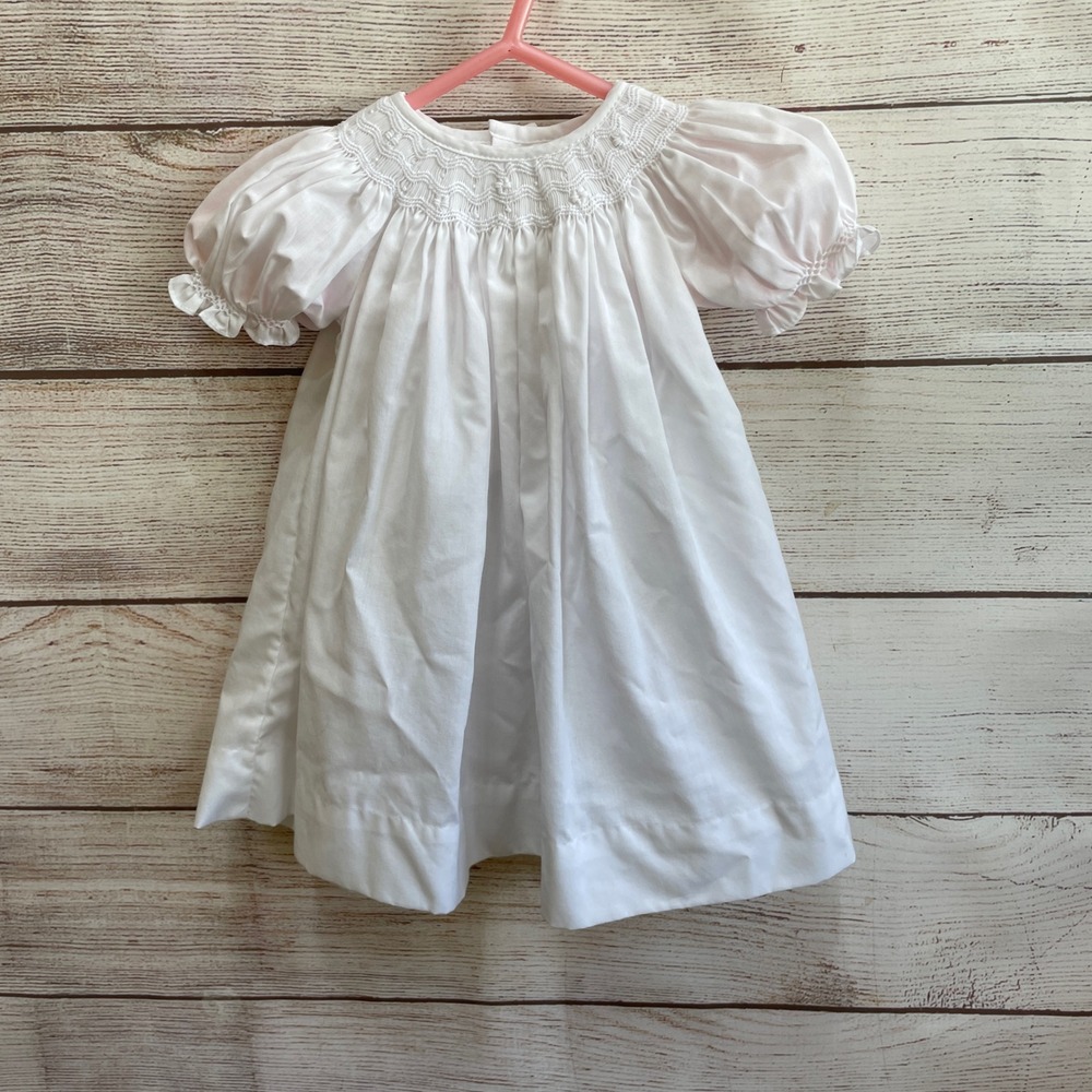 VINTAGE PETIT AMI SMOCKED HAND EMBROIDERED DRESS IN WHITE